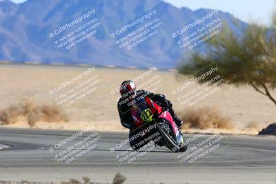 media/Jan-08-2022-SoCal Trackdays (Sat) [[1ec2777125]]/Turn 4 (1145am)/